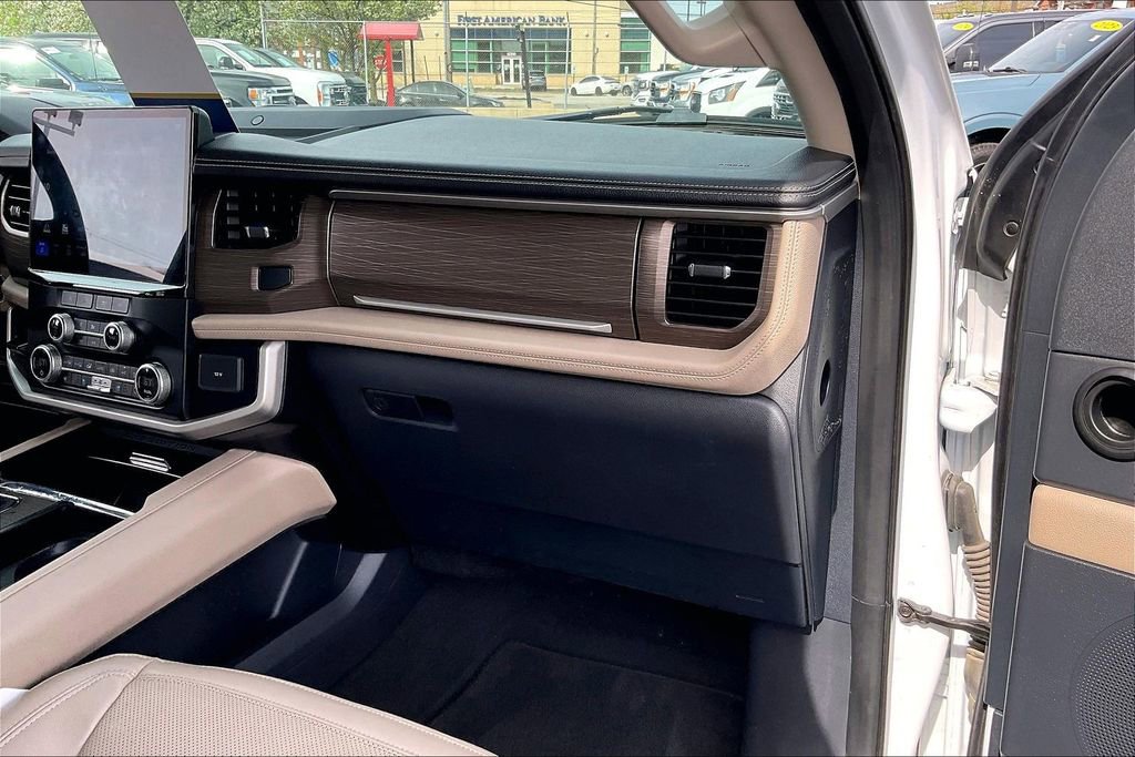 Certified 2024 Ford Expedition Max Limited AWD/4WD image 14
