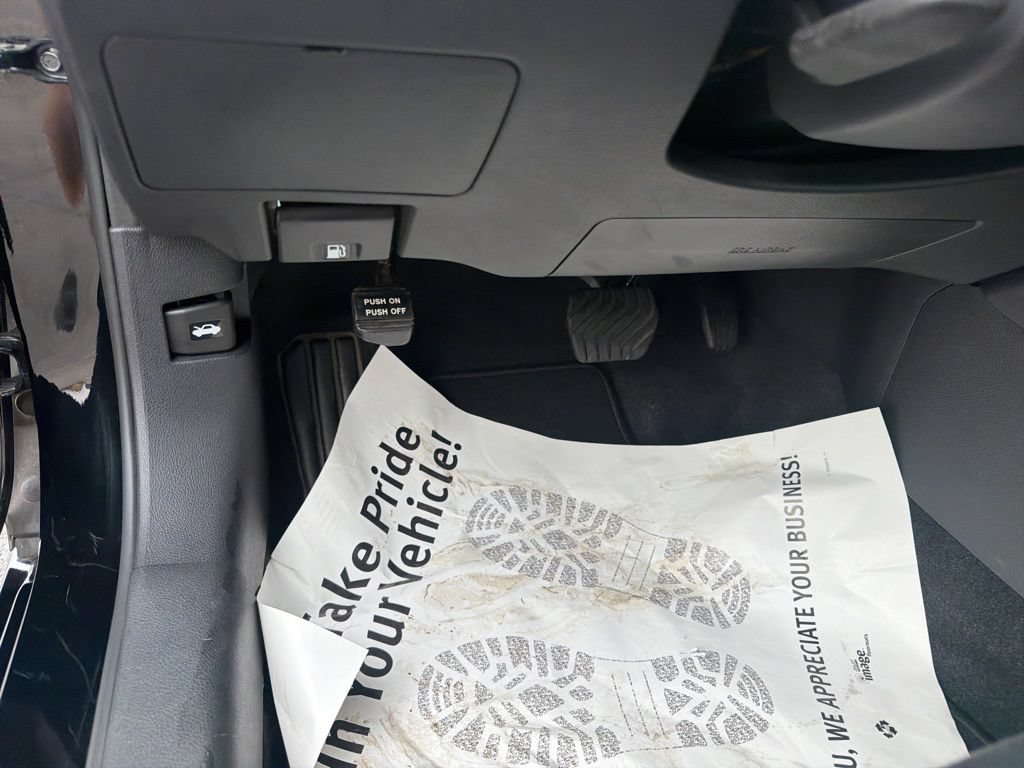 Used 2025 Nissan Altima 2.5 SV FWD image 26