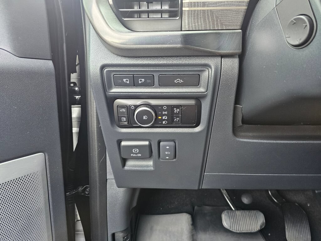 Certified 2023 Ford F150 Platinum AWD/4WD image 21
