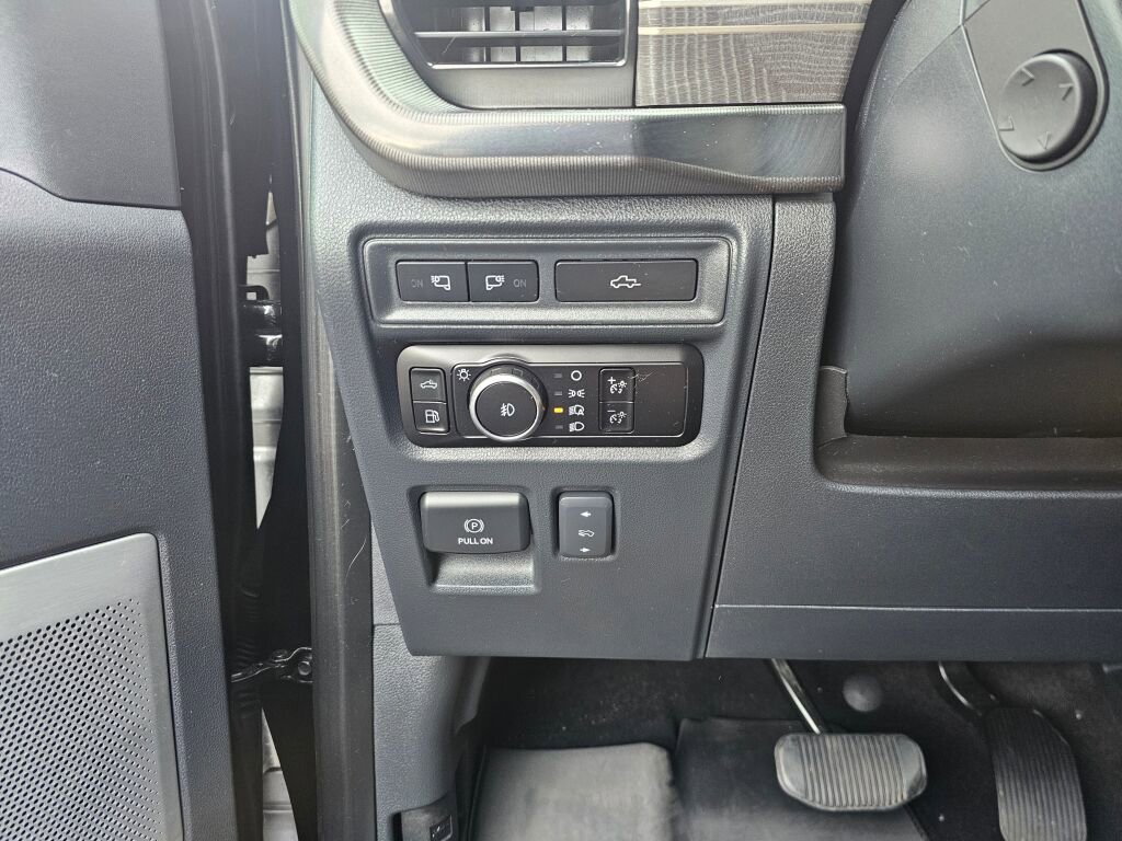 Certified 2023 Ford F150 Platinum AWD/4WD image 21