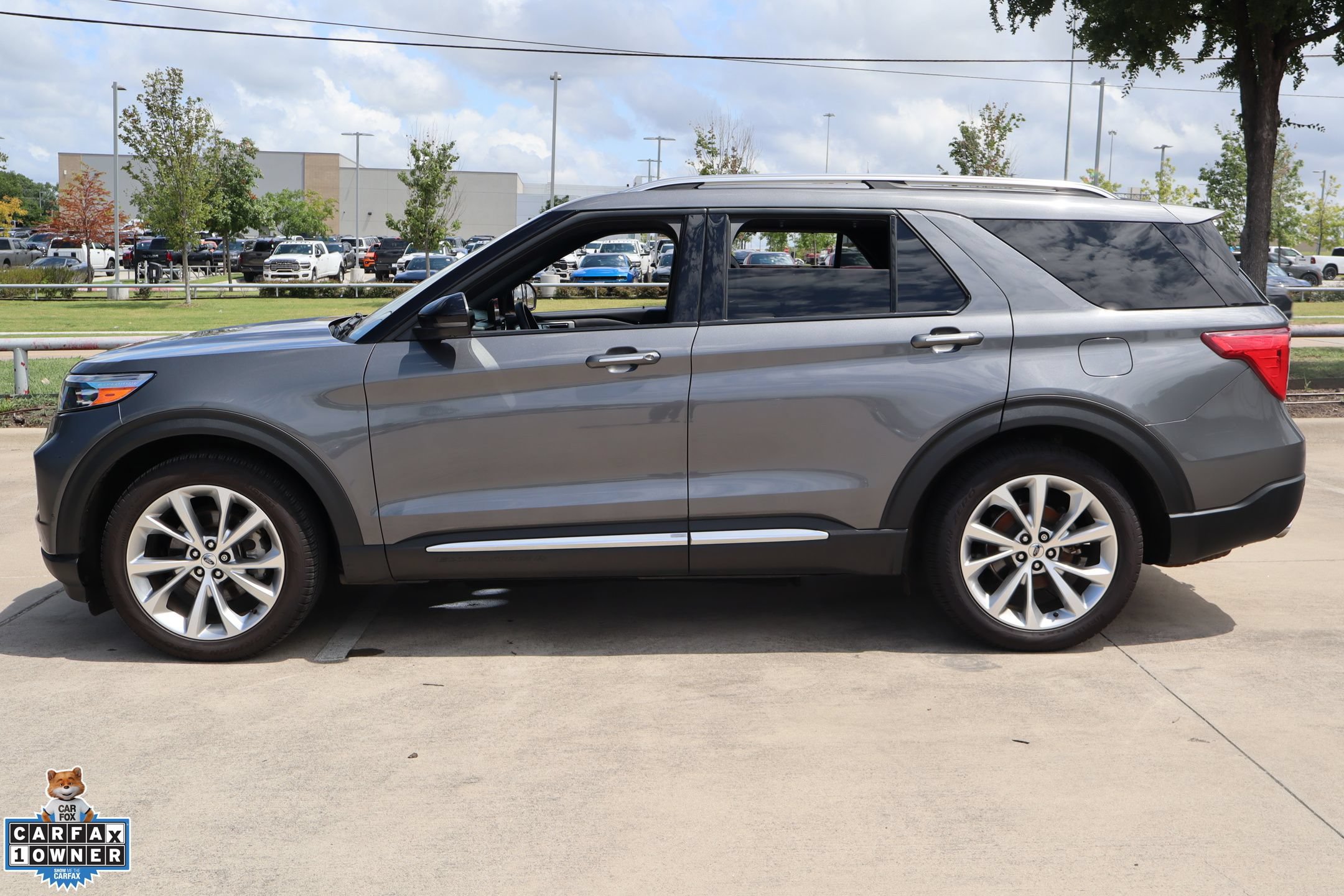 Certified 2022 Ford Explorer Platinum w/ Equipment Group 601A RWD image 7