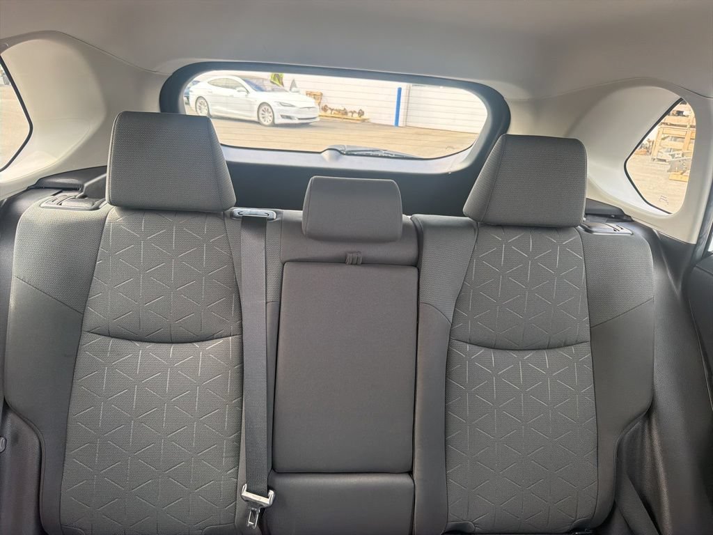 Used 2023 Toyota RAV4 XLE AWD/4WD image 43