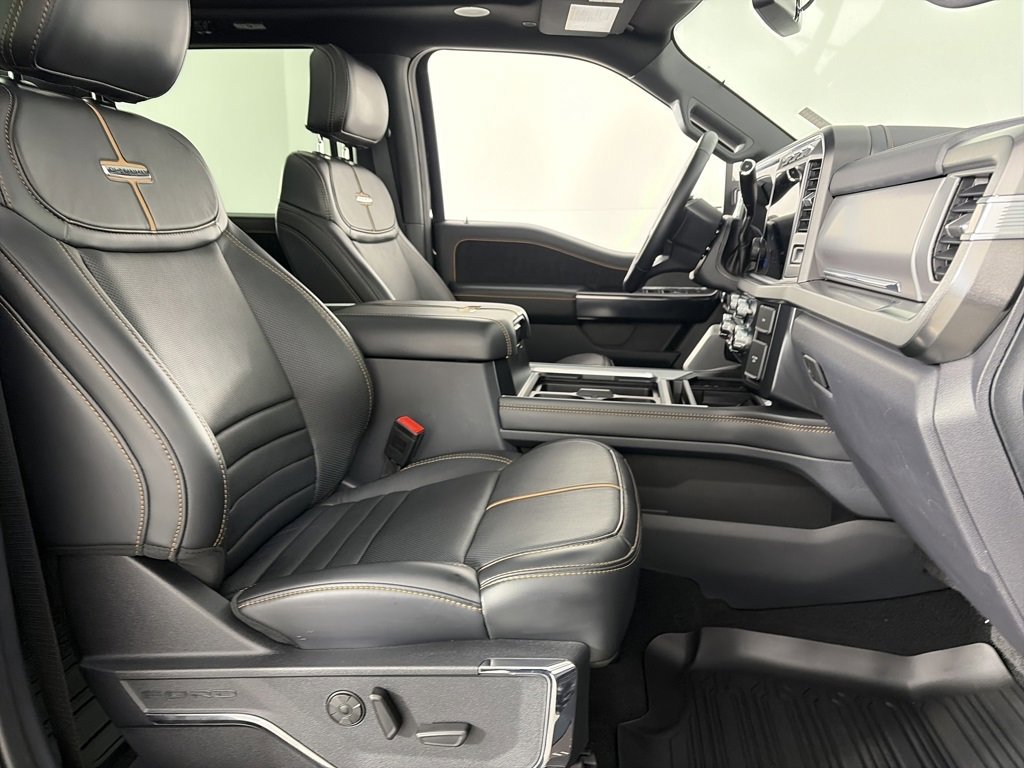 Certified 2024 Ford F350 Platinum w/ FX4 Off-Road Package image 33