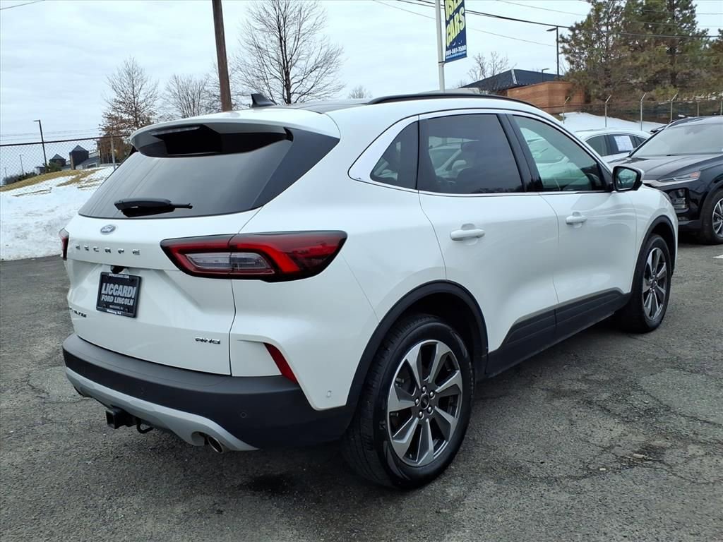 Certified 2023 Ford Escape Platinum w/ Premium Technology Package image 7