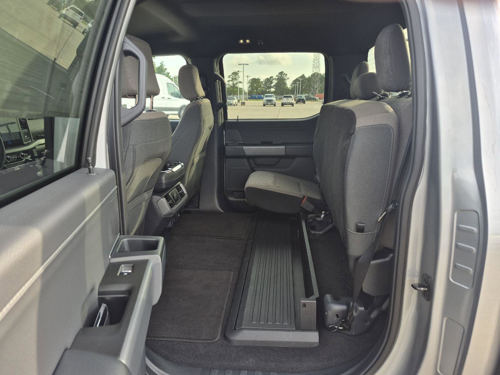 Certified 2024 Ford F150 XLT w/ Mobile Office Package RWD image 7