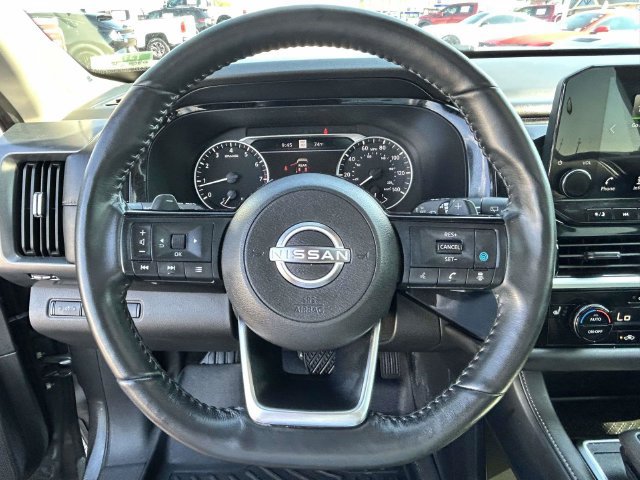 Used 2024 Nissan Pathfinder SL w/ SL Premium Package FWD image 7