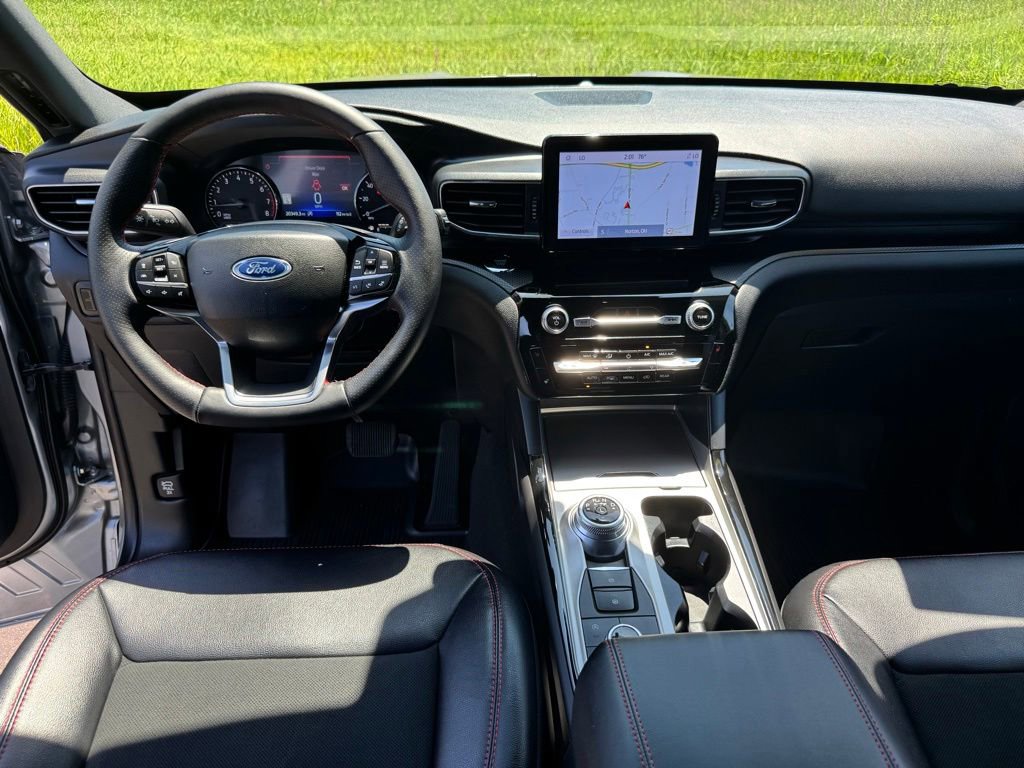 Certified 2023 Ford Explorer ST-Line w/ Class IV Trailer Tow Package AWD/4WD image 32