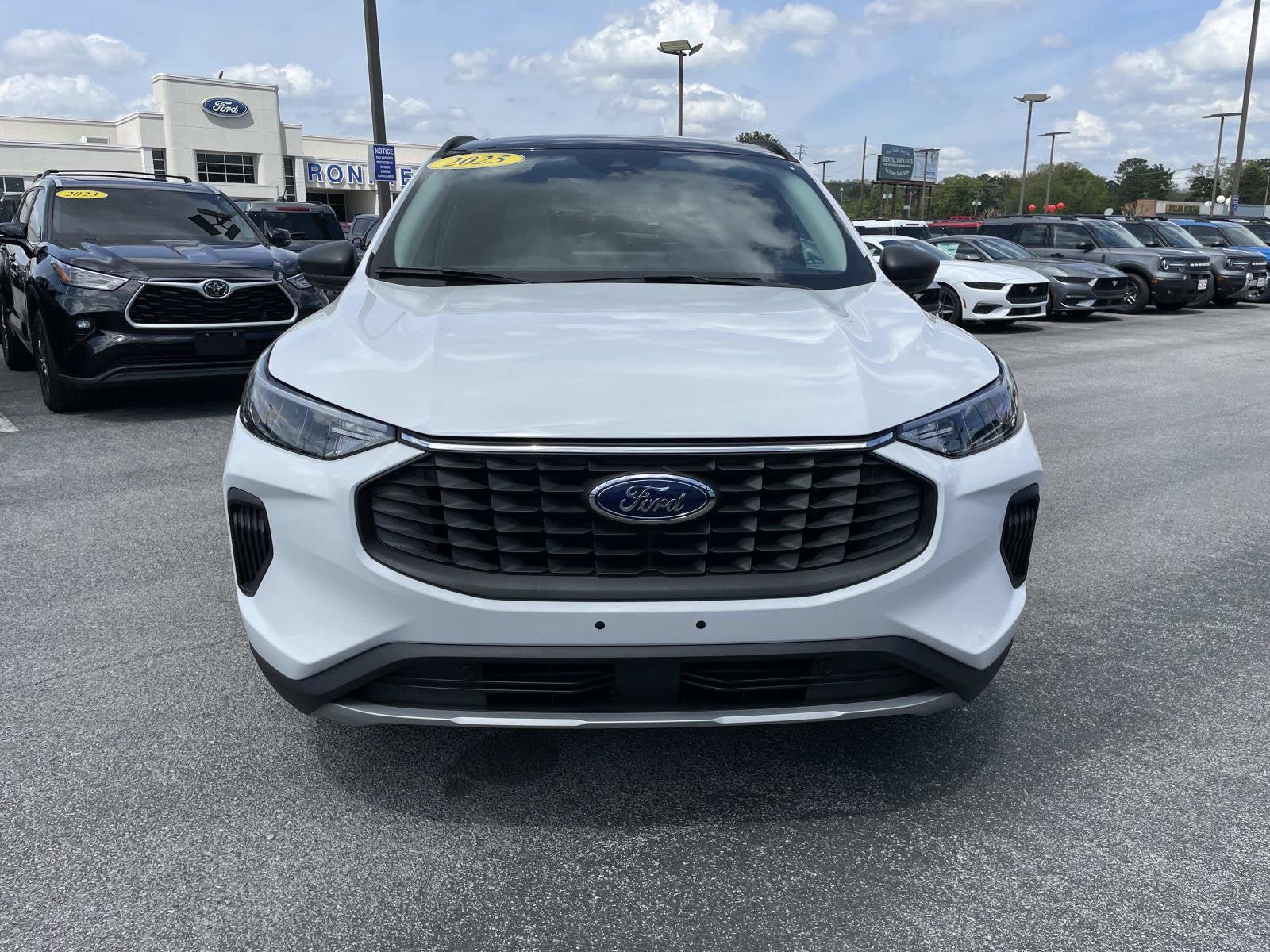 Certified 2025 Ford Escape Active w/ Tech Pack #1 FWD image 10