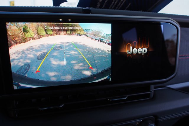 Used 2024 Jeep Wrangler Rubicon image 29