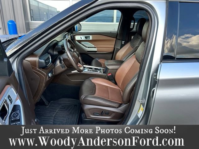 Certified 2022 Ford Explorer King Ranch w/ Premium Technology Package AWD/4WD image 16