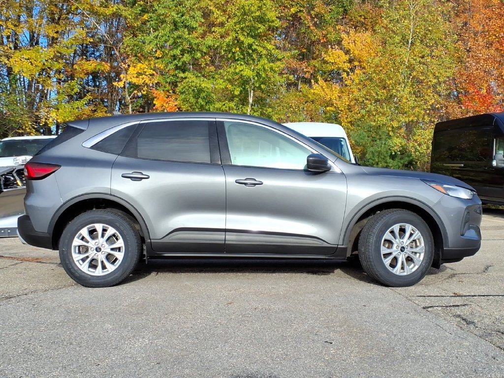 Certified 2023 Ford Escape Active w/ Tech Pack #1 AWD/4WD image 3