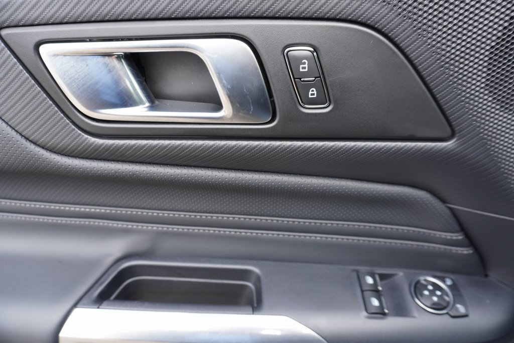 Certified 2025 Ford Mustang Premium image 9