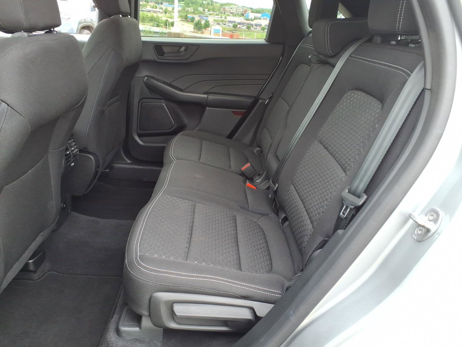 Certified 2023 Ford Escape Active AWD/4WD image 9