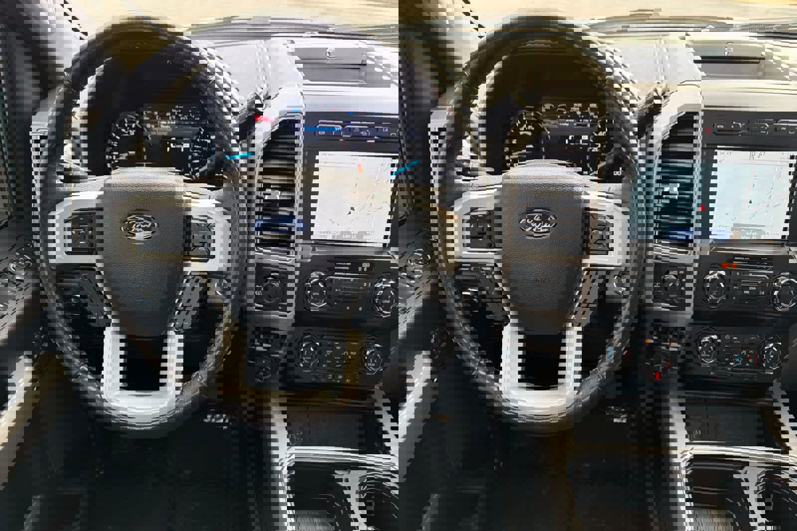 Certified 2020 Ford F350 Lariat image 14