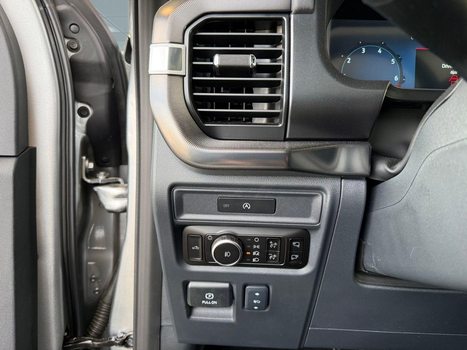 Certified 2025 Ford F150 Platinum w/ Equipment Group 702A High image 25