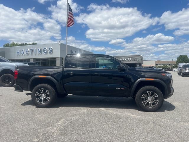 Used 2025 GMC Canyon AT4 AWD/4WD image 7