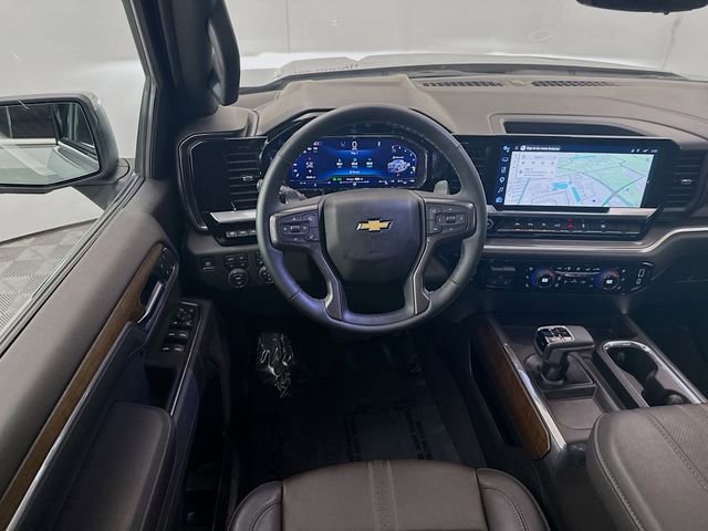 Used 2025 Chevrolet Silverado 1500 High Country w/ High Country Premium Package AWD/4WD image 24