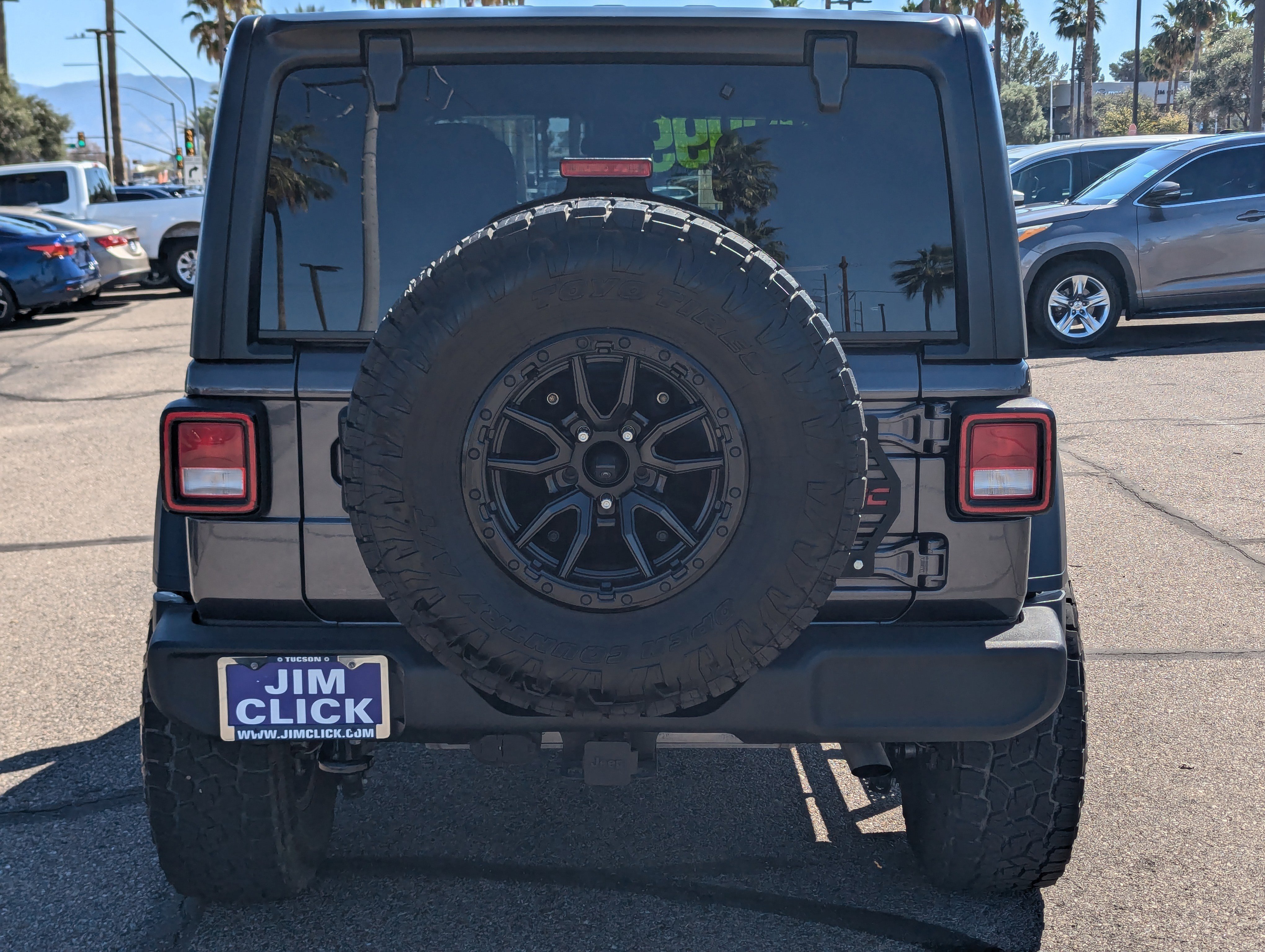 Used 2024 Jeep Wrangler Sport S image 3