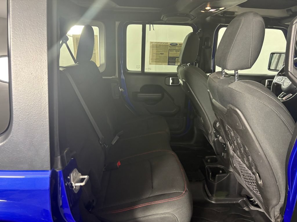 Used 2019 Jeep Wrangler Unlimited Rubicon AWD/4WD image 31