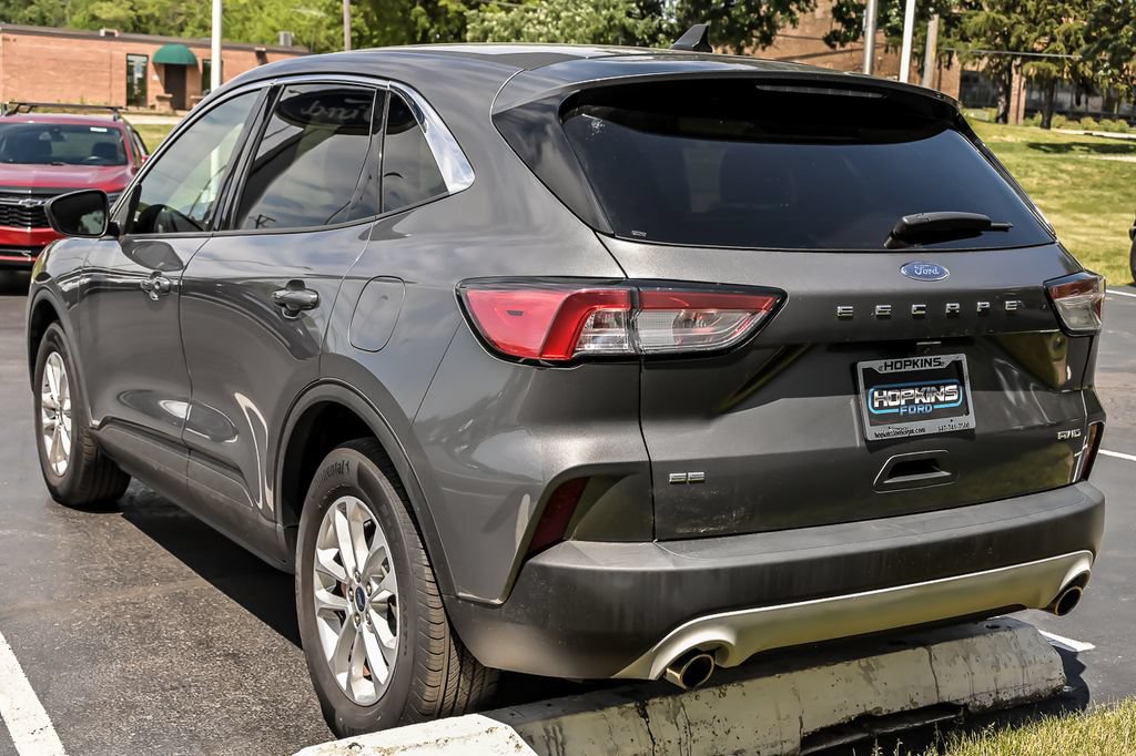Certified 2022 Ford Escape SE w/ Cold Weather Package AWD/4WD image 8