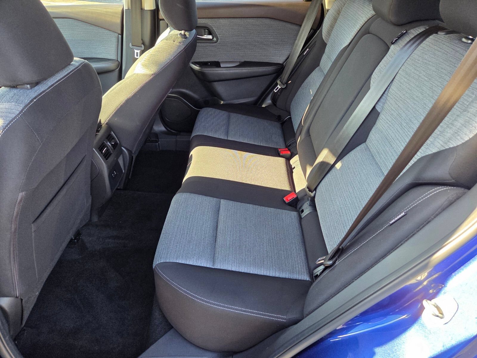Used 2021 Nissan Rogue SV FWD image 11