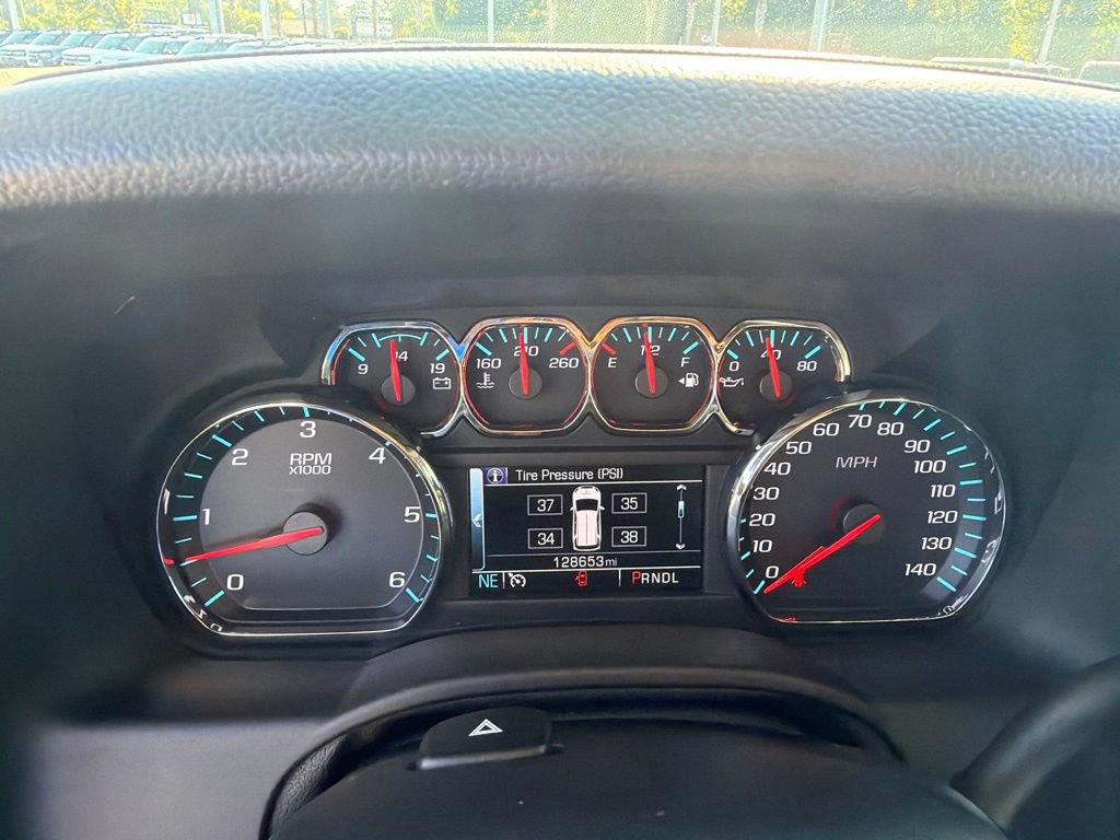 Used 2019 Chevrolet Suburban LT RWD image 27
