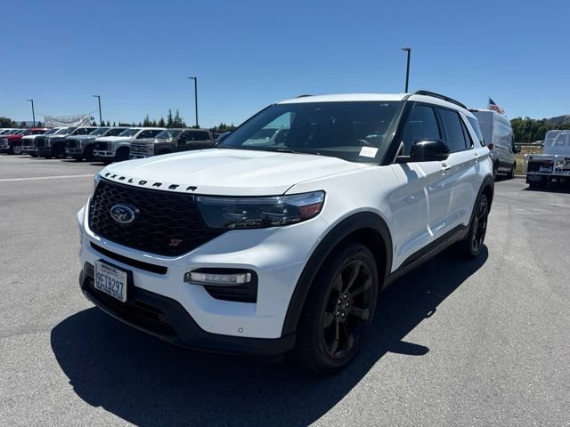 Certified 2022 Ford Explorer ST w/ Equipment Group 401A AWD/4WD image 2