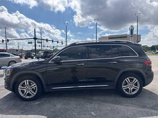 Used 2023 Mercedes-Benz GLB 250 4MATIC image 2