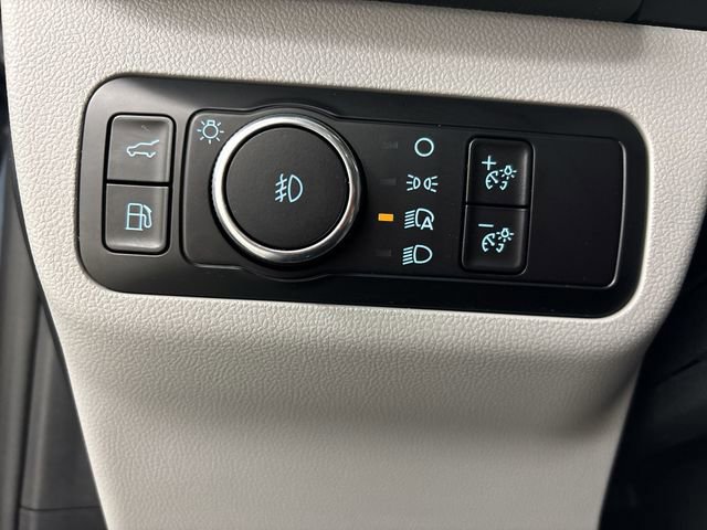 Certified 2025 Ford Escape SE w/ PHEV Premium Package image 32