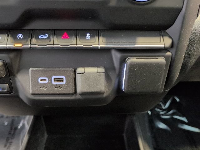 Certified 2023 Chevrolet Silverado 1500 Custom w/ LPO, Dark Essentials Package AWD/4WD image 23