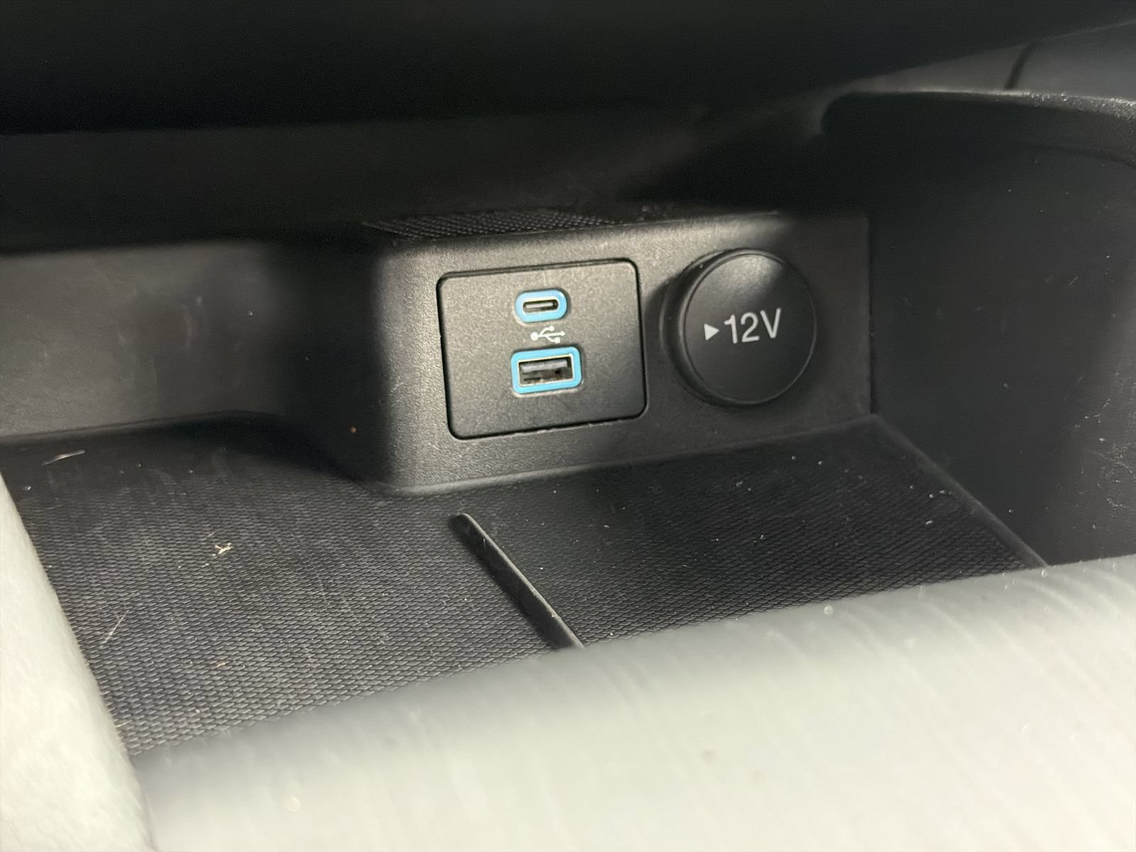 Certified 2023 Ford Escape Active AWD/4WD image 31
