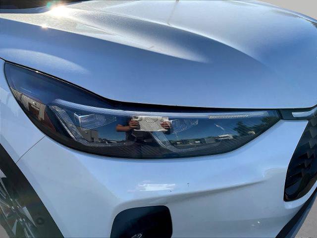 Certified 2024 Ford Escape Platinum AWD/4WD image 32