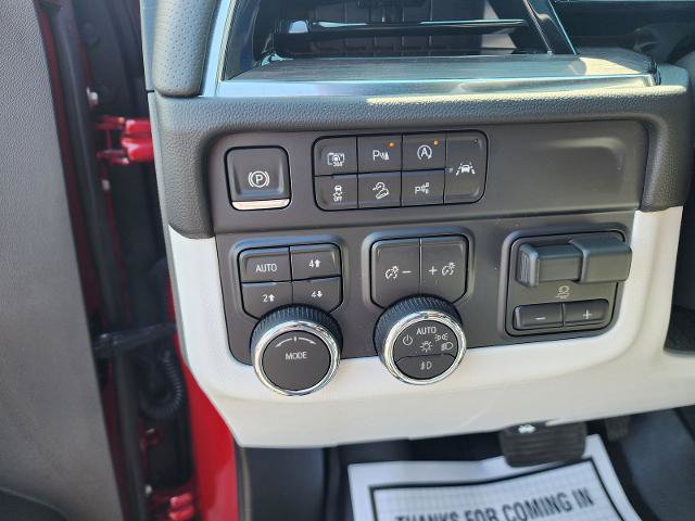 Used 2026 Chevrolet Suburban Premier w/ Sun And Tow Package AWD/4WD image 19
