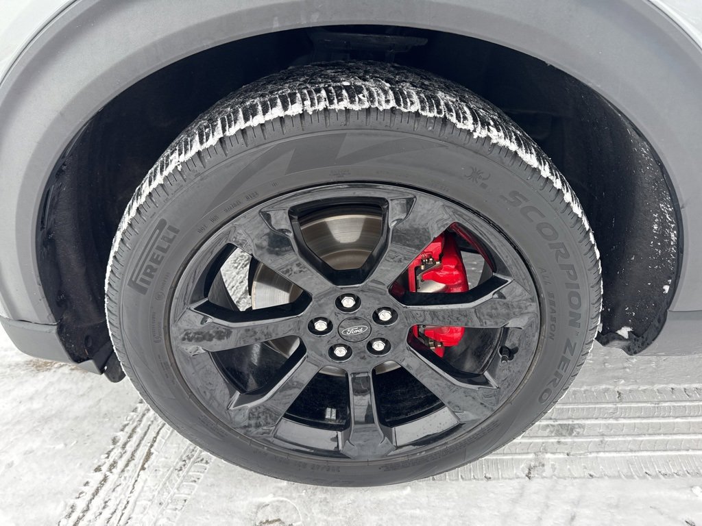 Certified 2024 Ford Explorer ST w/ Equipment Group 401A image 4