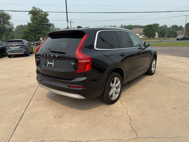 Used 2022 Volvo XC90 T5 Momentum AWD/4WD image 6