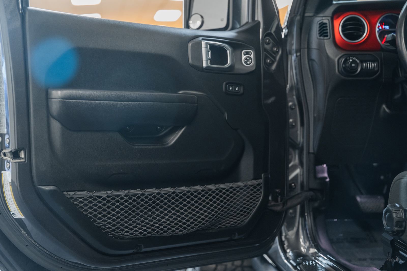 Used 2018 Jeep Wrangler Rubicon image 42