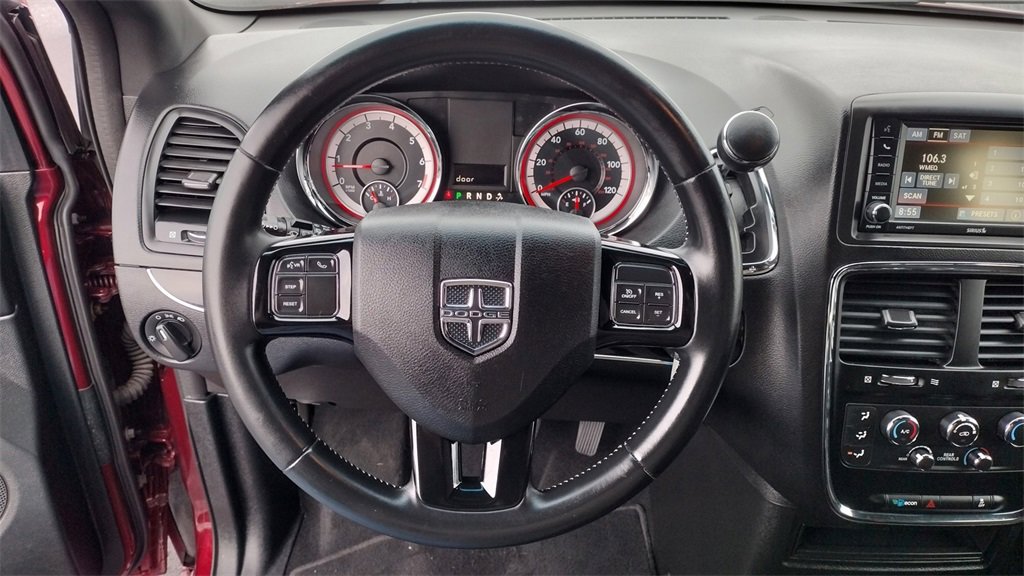Used 2017 Dodge Grand Caravan SE image 15