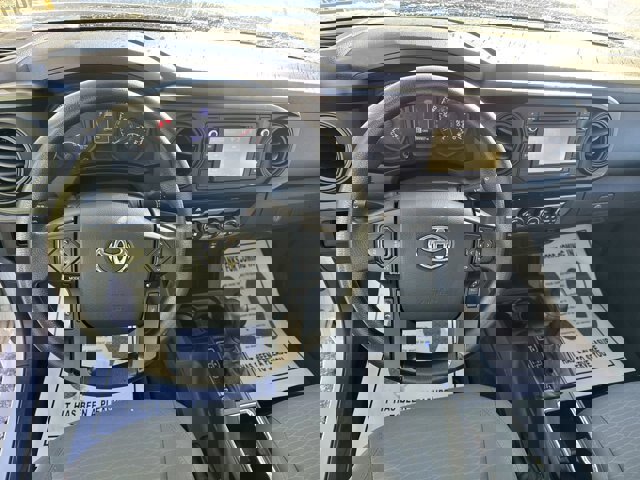 Used 2019 Toyota Tacoma SR image 7