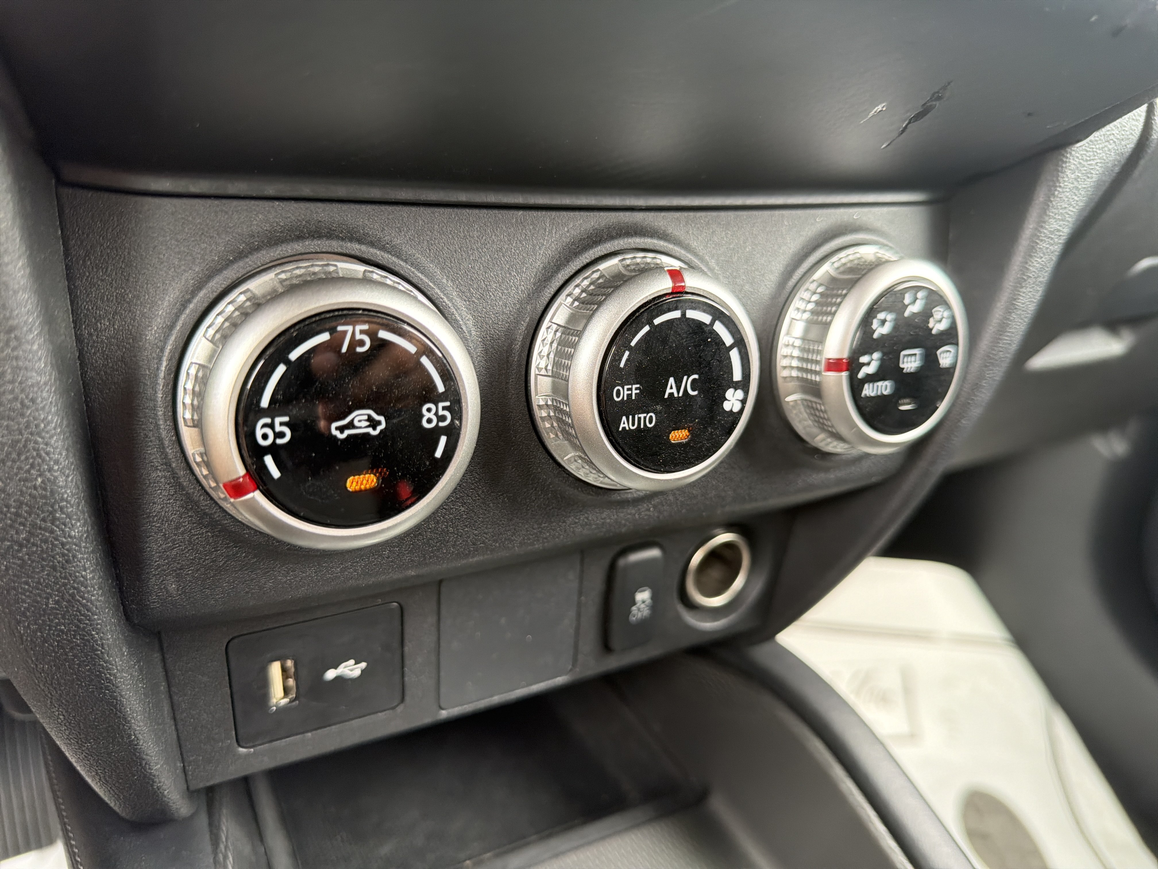 Used 2025 Mitsubishi Outlander Sport AWD image 28