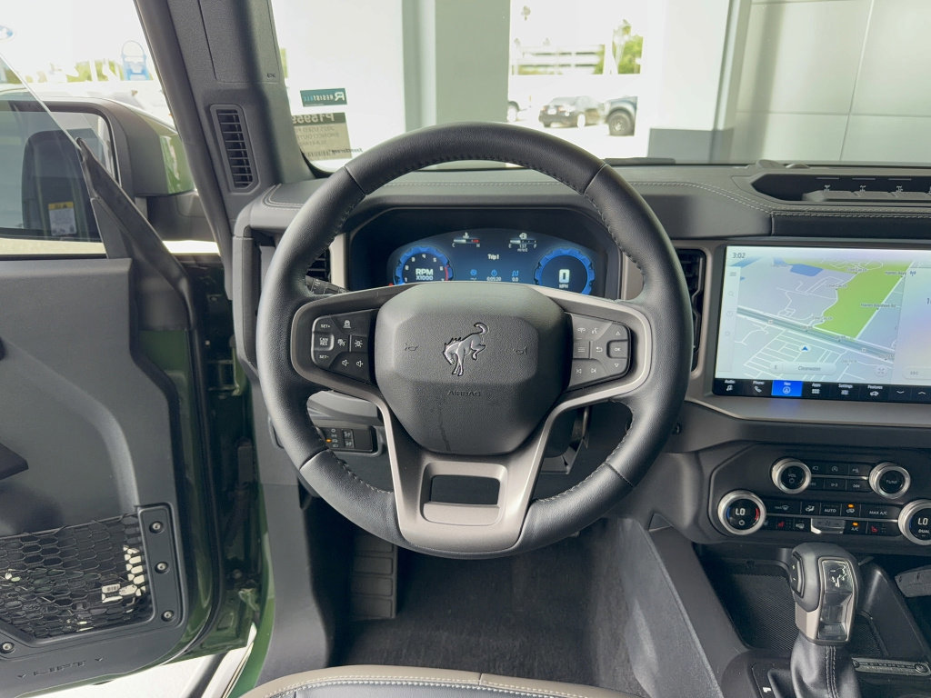 Certified 2025 Ford Bronco Outer Banks w/ Sasquatch Package image 32