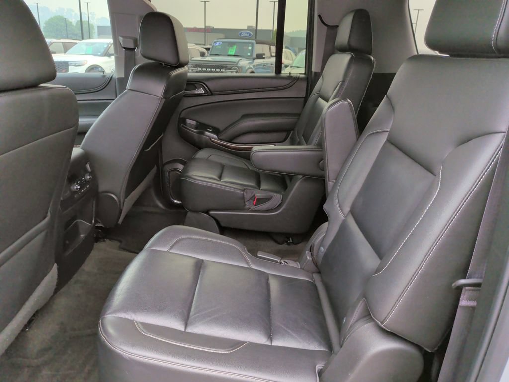Used 2017 Chevrolet Suburban LT AWD/4WD image 8