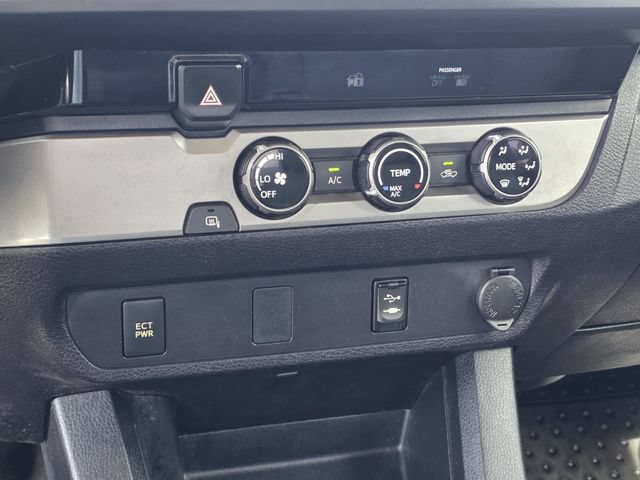 Used 2017 Toyota Tacoma SR RWD image 17
