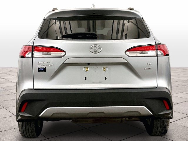 Used 2023 Toyota Corolla Cross LE AWD/4WD image 4