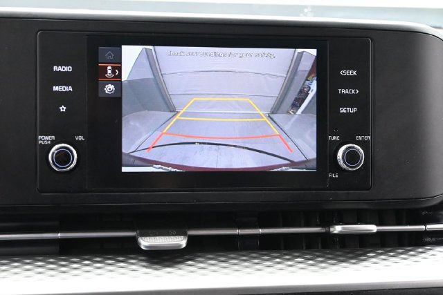 Used 2024 Kia Carnival LX FWD image 29
