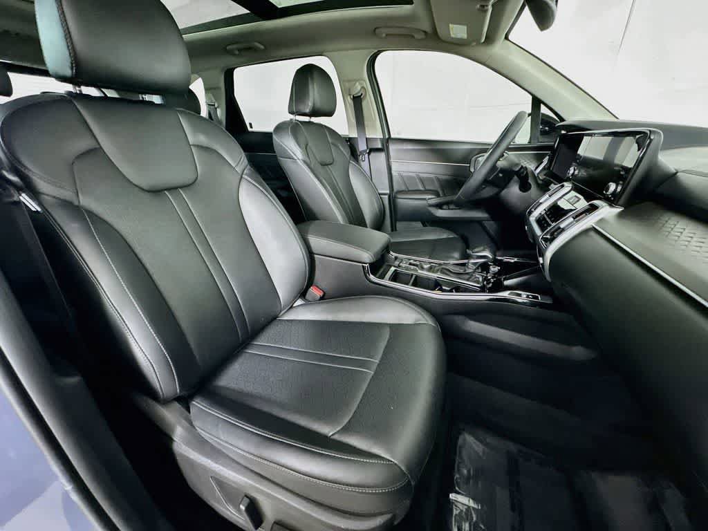 Used 2023 Kia Sorento SX AWD/4WD image 15