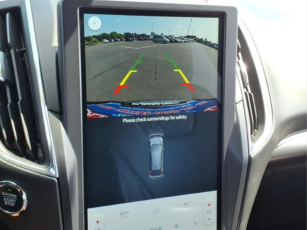 Certified 2023 Ford Edge Titanium AWD/4WD image 16