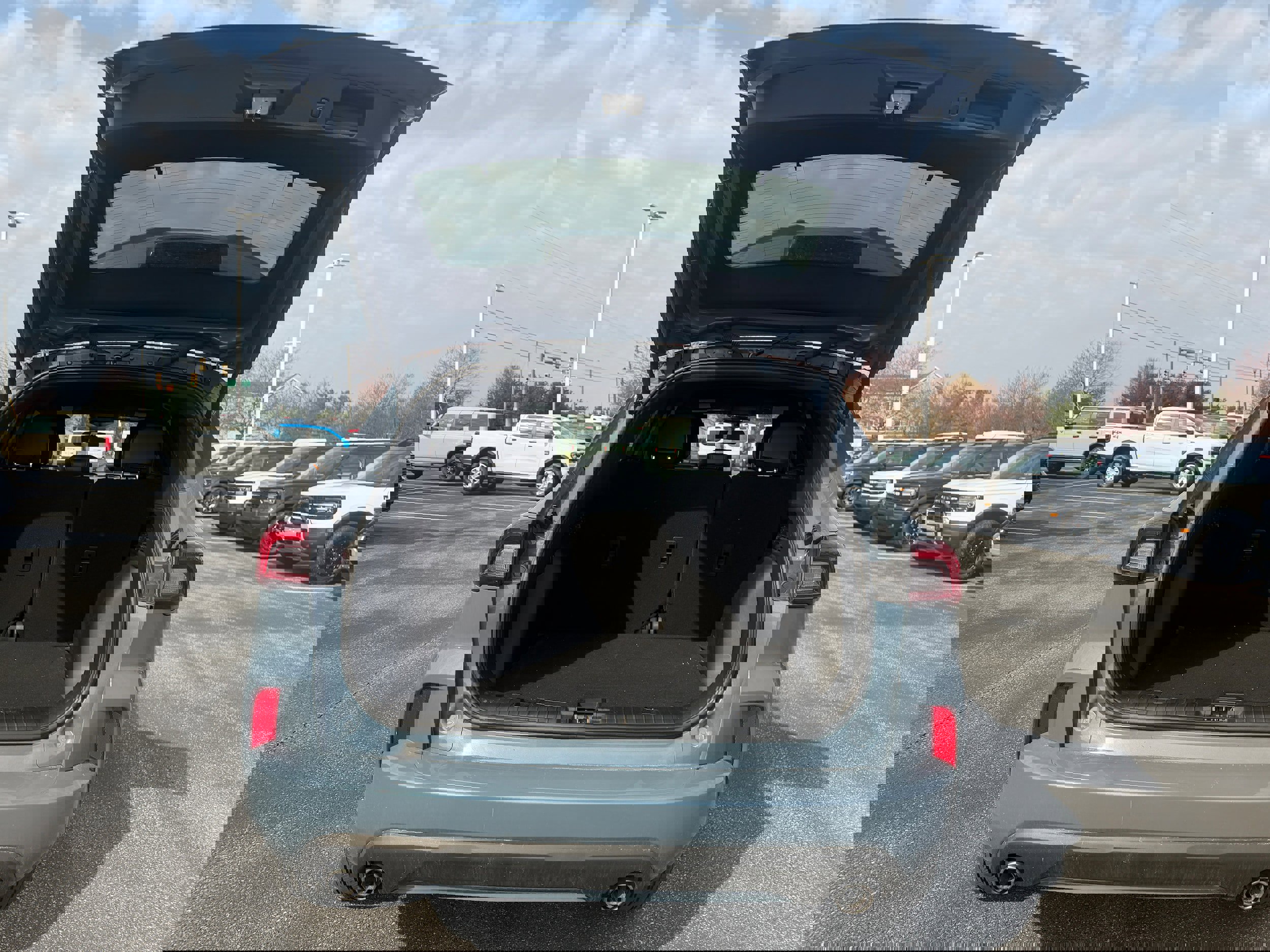 Certified 2024 Ford Escape ST-Line w/ Equipment Group 301A image 9