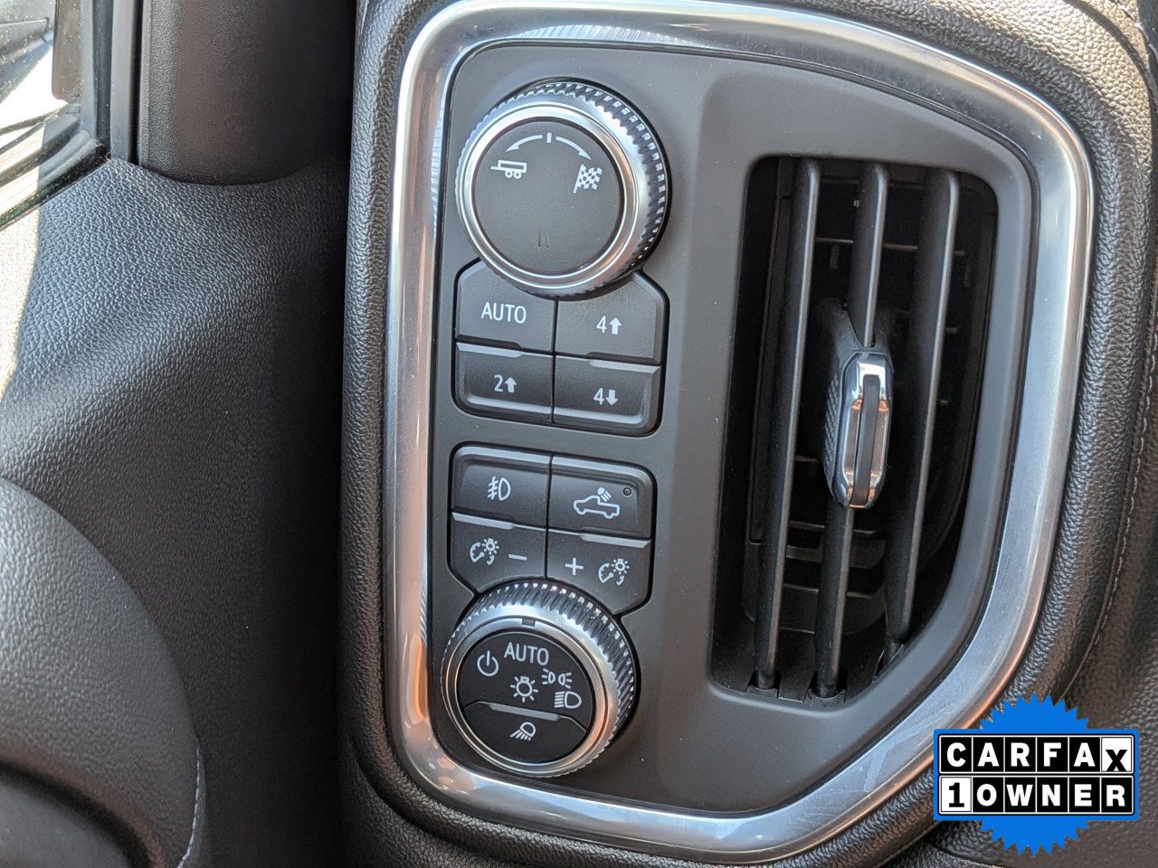 Used 2019 GMC Sierra 1500 SLT AWD/4WD image 30