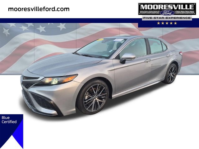 Used 2024 Toyota Camry SE w/ Cold Weather Package FWD image 1