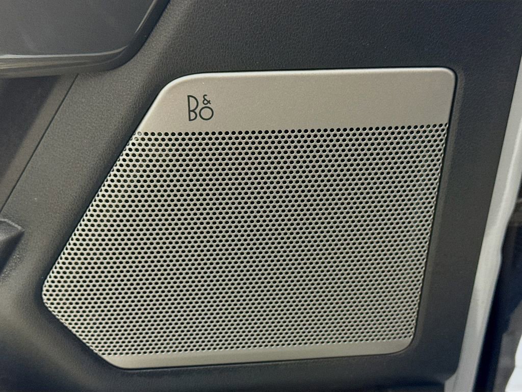 Certified 2022 Ford F150 Lariat w/ Equipment Group 502A High image 22